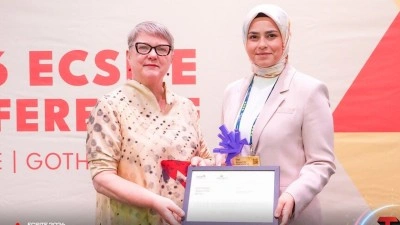 T3 Vakfı Y&ouml;netim Kurulu Başkanı Hıdır, "Bright Spark Award"a layık g&ouml;r&uuml;ld&uuml;