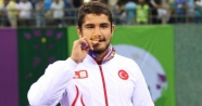 Taha Akgül dünya şampiyonu oldu