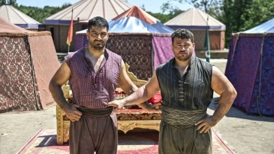 Taha Akg&uuml;l ve Rıza Kayaalp "Mehmed: Fetihler Sultanı" dizisinde rol aldı