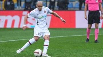 Tahkim Kurulu, Feghouli'nin 5 maçlık cezasını onadı