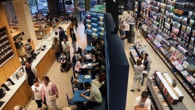 Tahran'daki 'Kafe-Kitap'ta, 6 bin kitap arasında &ouml;zg&uuml;n konseptiyle farklı bir deneyim