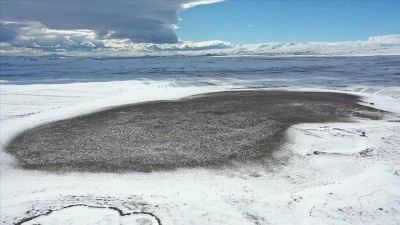 Tamamen kuruyan Kuyucuk G&ouml;l&uuml;'nde 25 santimetreye ulaşan kar umutlandırdı