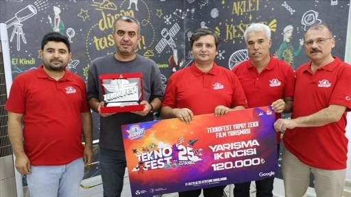 Tarihte iz bırakan kişileri günün teknolojisiyle buluşturan kısa film, TEKNOFEST'te ödül getird