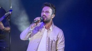 Tarkan Harbiye'de konser verdi