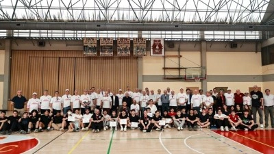 Tarsus Amerikan Koleji, basketbol ve hentbol T&uuml;rkiye şampiyonluklarının 50. yılını kutladı