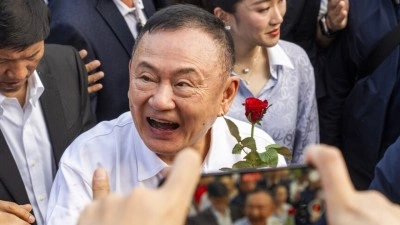 Tayland'ın eski Başbakanı Thaksin Şinavatra şartlı tahliye edildi