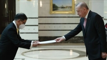 Tayland'ın Ankara Büyükelçisi Sugondhabhirom, Cumhurbaşkanı Erdoğan'a güven mektubu sundu