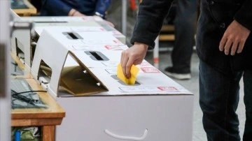 Tayvan referandumunda seçmenler önerilerin tümünü reddetti