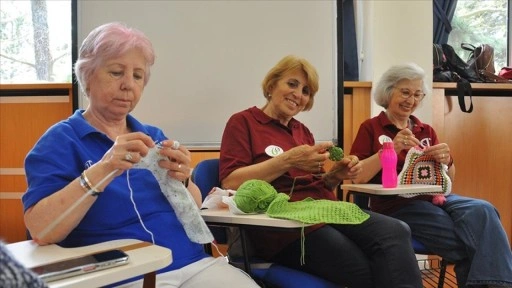 Tazelenme Üniversitesi ile eğitimde "ikinci bahar"larını yaşıyorlar