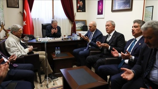 TBMM Başkanı Kurtulmuş'tan Cumhurbaşkanlığı YİK üyesi Mehmet Ali Şahin'e taziye ziyareti