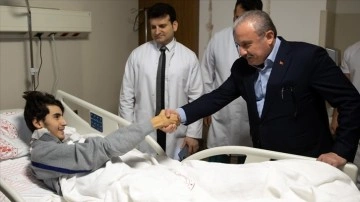 TBMM Başkanı Şentop'tan İstanbul'da tedavi gören depremzede çocuklara ziyaret