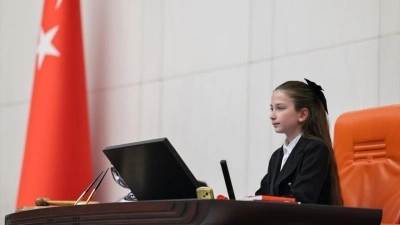 TBMM &ccedil;ocuk &ouml;zel oturumunu 6. sınıf &ouml;ğrencisi İnci Yıldız Şent&uuml;rk y&ouml;netti