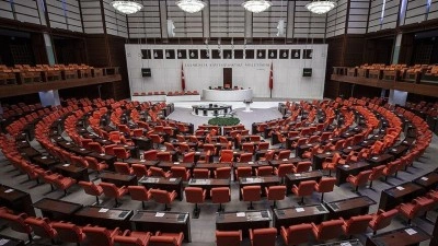 TBMM'de, sosyal medyaya ve doğum iznine y&ouml;nelik d&uuml;zenlemeleri de i&ccedil;eren kanun teklifinin g&ouml;r&uuml;şm
