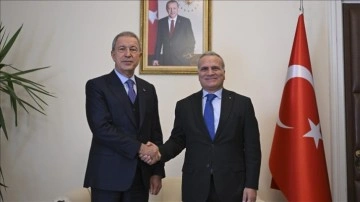 TBMM Milli Savunma Komisyonu Başkanı Akar, İtalya'nın Ankara Büyükelçisi Marrapodi ile görüştü