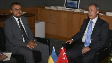 TBMM Milli Savunma Komisyonu Başkanı Akar, Ukrayna'nın Ankara Büyükelçisi Bodnar ile görüştü