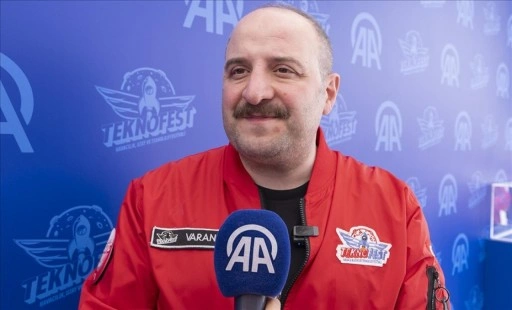 TBMM Sanayi Komisyonu Başkanı Varank, TEKNOFEST KKTC'deki AA standını ziyaret etti