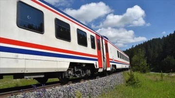 TCDD'den "tren yollarında otla mücadele için ilaçlama yapılacak" uyarısı