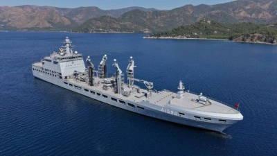 TCG Derya, Denizkurdu Tatbikatı'nda lojistik g&uuml;c&uuml;n&uuml; sergiliyor
