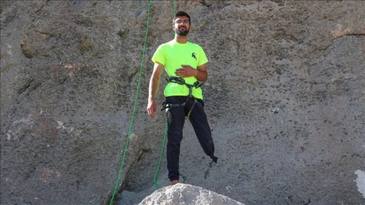 Tek bacağıyla zirveleri zorlayan sporcu, para tırmanışta ilk şampiyon olmayı hedefliyor