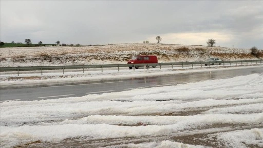 Tekirdağ'da dolu etkili oldu