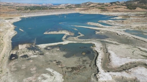 Tekirdağ'da Naip Barajı'nın su seviyesi azalmaya devam ediyor