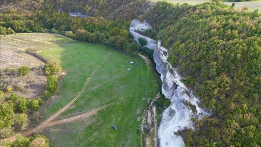 Tekirdağ'daki Kanara Kanyonu sonbahar renkleri arasında doğa tutkunlarını ağırlamayı bekliyor