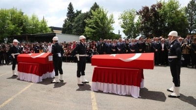 Tekirdağ'ın &Ccedil;orlu il&ccedil;esinde şehit olan polis memurları son yolculuklarına uğurlanıyor