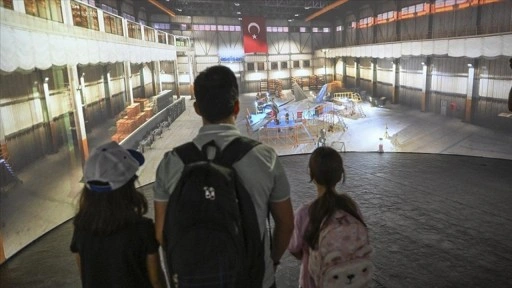 TEKNOFEST ziyaretçileri oluşturulan özel alanda Çelik Kubbe'yi deneyimliyor