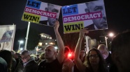 Tel Aviv'deki gösteride Netanyahu'nun istifası istendi