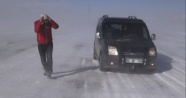 Tendürek Dağında vatandaşlar donma tehlikesi geçiriyor