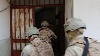 Ter&ouml;r &ouml;rg&uuml;t&uuml; DEAŞ'a y&ouml;nelik 26 ildeki operasyonlarda 70 ş&uuml;pheli yakalandı