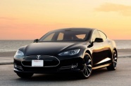 Dünyanın en ucuz elektrikli otomobili Tesla&#039;dan: Model 3