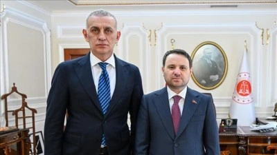 TFF Başkanı Hacıosmanoğlu, Adalet Bakanı G&uuml;rlek'i ziyaret etti