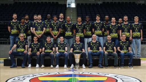 THY Avrupa Ligi şampiyonu Fenerbahçe Beko, basın mensuplarıyla bir araya geldi