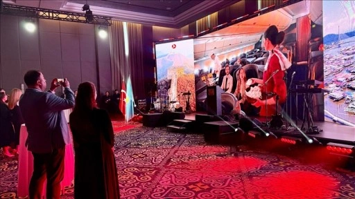 THY'nin Kazakistan'ın başkenti Astana'ya uçuşlarının başlamasının 20. yılı kutlandı