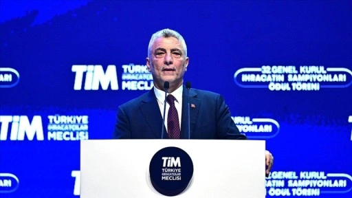 Ticaret Bakanı Bolat: İhracatımız büyük sınamalara rağmen artarak yoluna devam etmekte