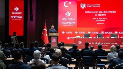 Ticaret Bakanı Bolat: Türkiye Yüzyılı'nı gençliğin de yüzyılı yapmak zorundayız
