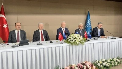Ticaret Bakanı &Ouml;mer Bolat STK temsilcileriyle bir araya geldi