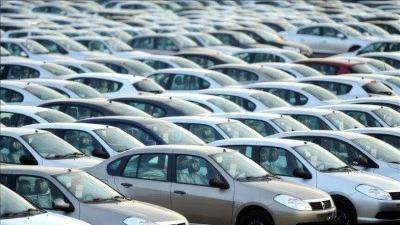 Ticaret satış hacmi mayısta yıllık bazda azalırken perakende satış hacmi arttı