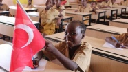 TİKA'dan Kamerun'daki okula donanım desteği