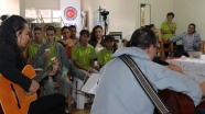 TİKA'dan Kolombiya'daki engelli çocuklara destek