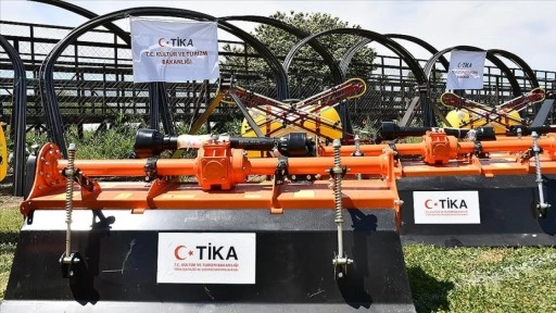 TİKA, Kuzey Makedonya'da seracılık ekipmanları ve tarımsal makina desteği sağladı