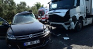 Tır otomobili biçti: 1 ölü, 4 yaralı |Bursa haberleri