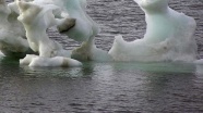 Titanik'in battığı sularda buz dağı istilası