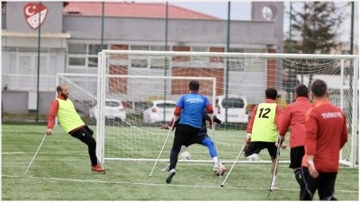 Trabzon B&uuml;y&uuml;kşehir Belediyesi Ampute Futbol Takımı'nda hedef "ilk 2"