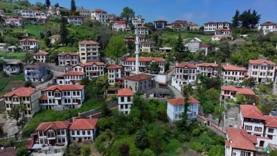Trabzon'daki tarihi Orta Mahalle ziyaret&ccedil;ilerini bekliyor