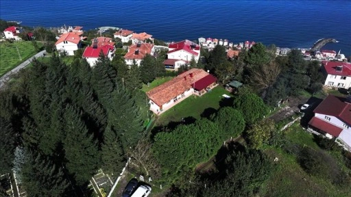 Trabzon'daki Toprak Ana Köy Yaşam Merkezi, öğrencilerin doğa ile buluşma mekanı oldu