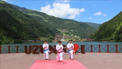 Trabzon'un turizm noktaları spor g&ouml;sterilerine sahne oldu