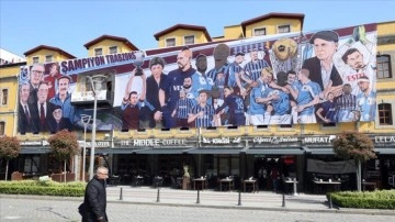 Trabzonspor için 350 metrekarelik afiş yaptırdılar
