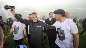 Trabzonspor Kulübü Başkanı Ağaoğlu ''kupa anıtı'' için camiadan destek istedi